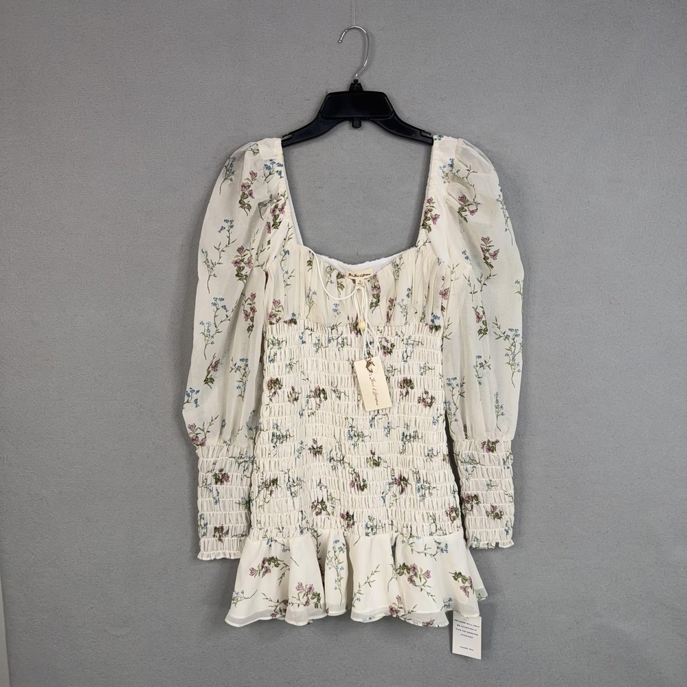 For Love & Lemons Dress Womens Medium White Floral Smocked Mini Puff Sleeve NWT - Picture 2 of 14